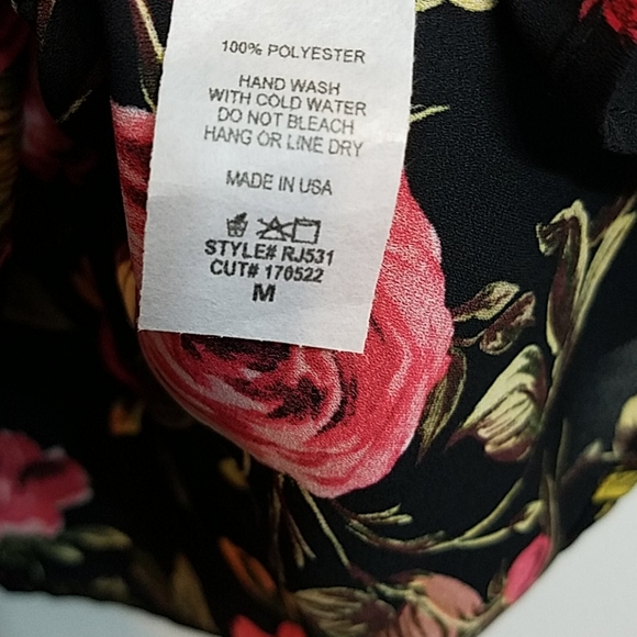 Floral Print Blouse - Picture 7 of 7